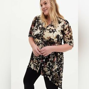 Torrid - Size 2 - Lexie ikat floral chiffon hi-low babydoll tunic